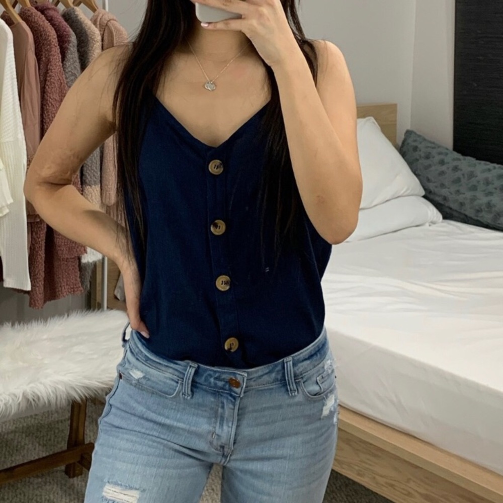 💝Navy Blue Linen Button Tank Top💝 - Picture 2 of 4